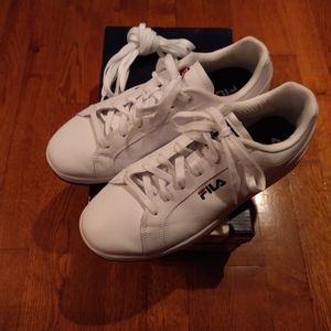 FILA Sneakers